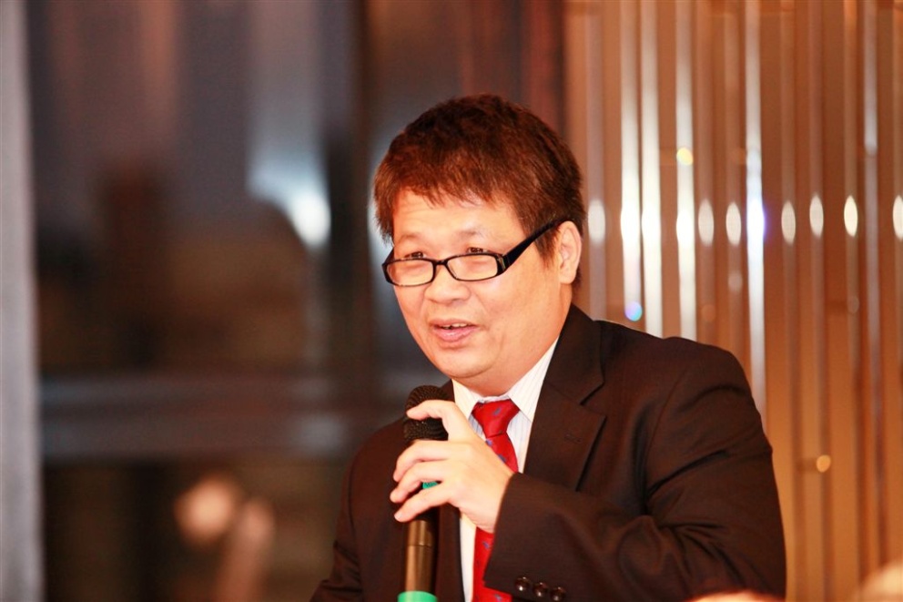 s083.jpg