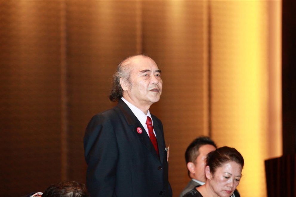 s230.jpg