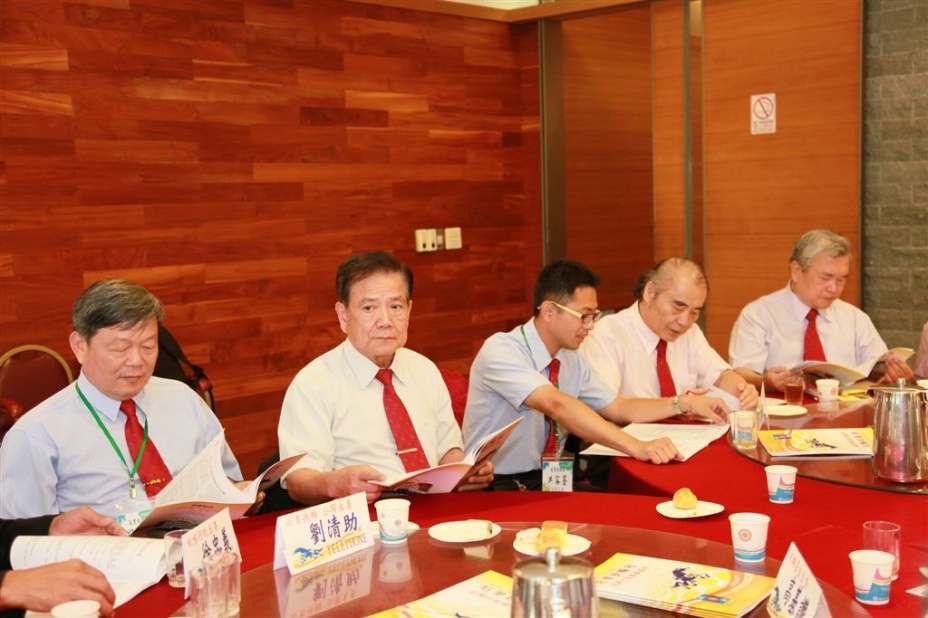t074.jpg