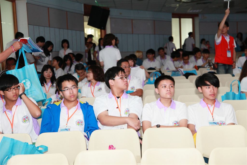 y132.jpg